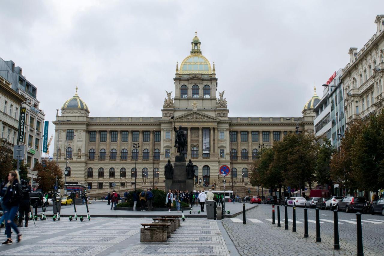 Globe Hostel Prague Adults Only Экстерьер фото