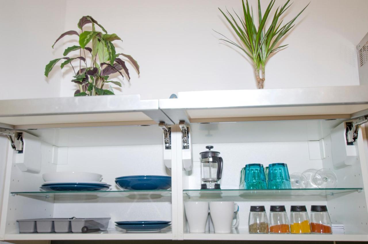 Globe Hostel Prague Adults Only Экстерьер фото